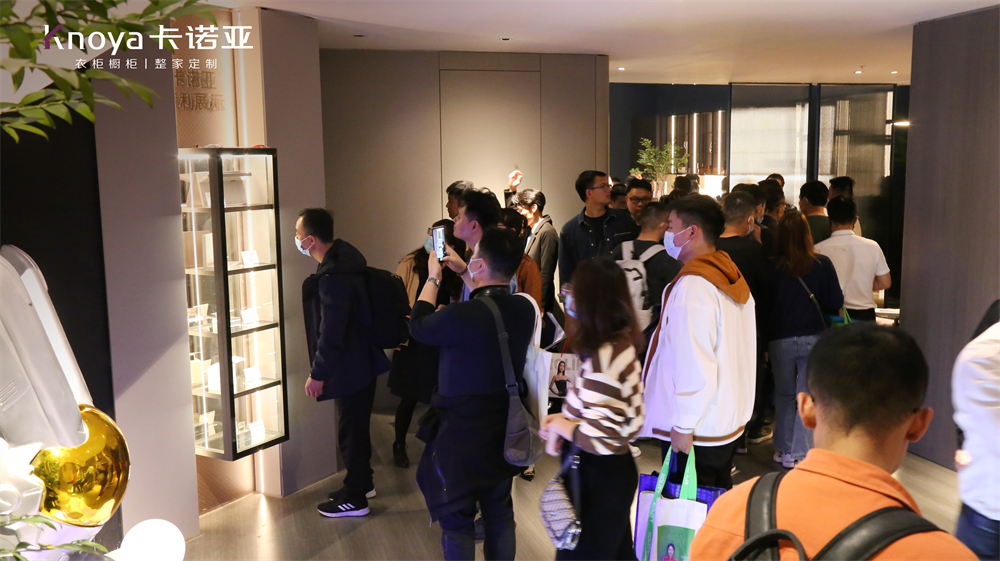 卡諾亞&ldquo;四驅(qū)&rdquo;并進亮相廣州定制家居展